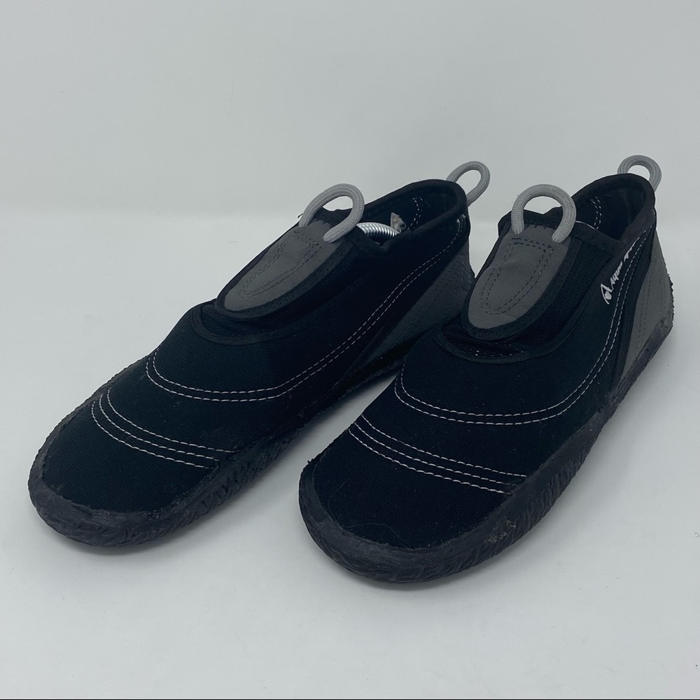 Aqua Sphere Water Shoes, Men's 5 Women's 7